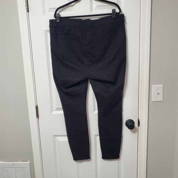 Torrid Bombshell Skinny Jeans Size 20 - Picture 5 of 11